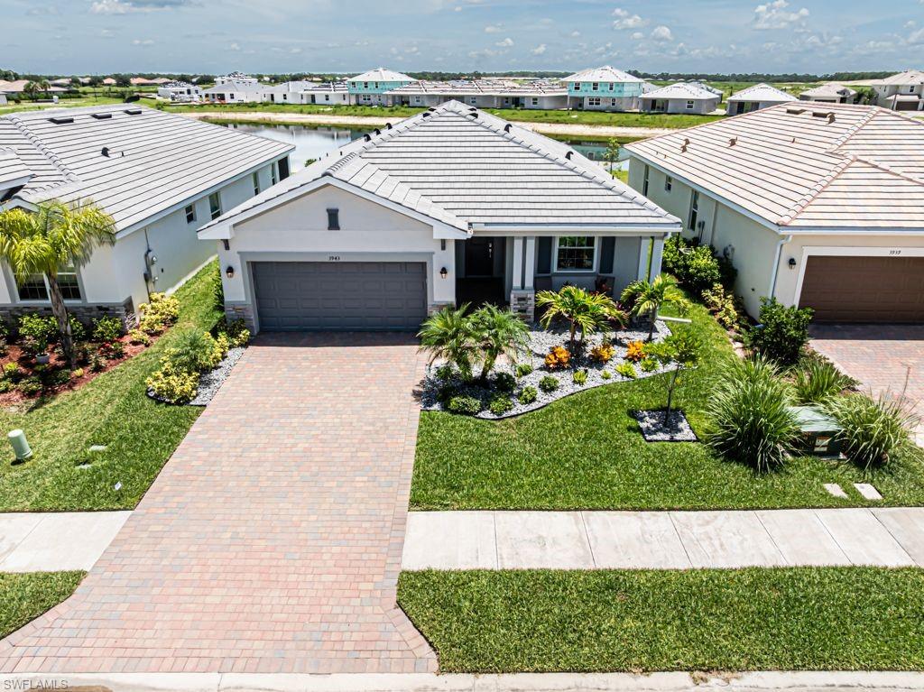 3943 E Hampton CIR, ALVA FL 33920