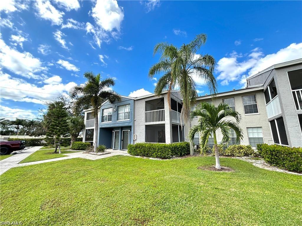 124 Santa Clara DR # 15, NAPLES FL 34104