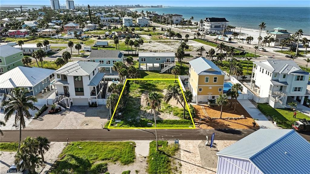 130 Mid Island DR, FORT MYERS BEACH FL 33931