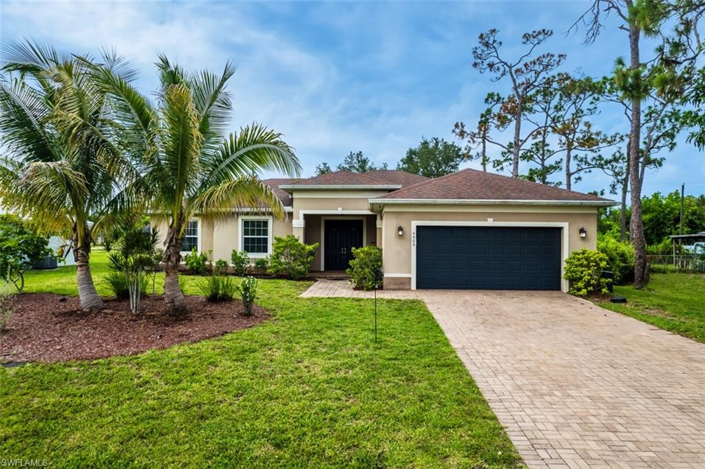4609 Santiago LN, BONITA SPRINGS FL 34134