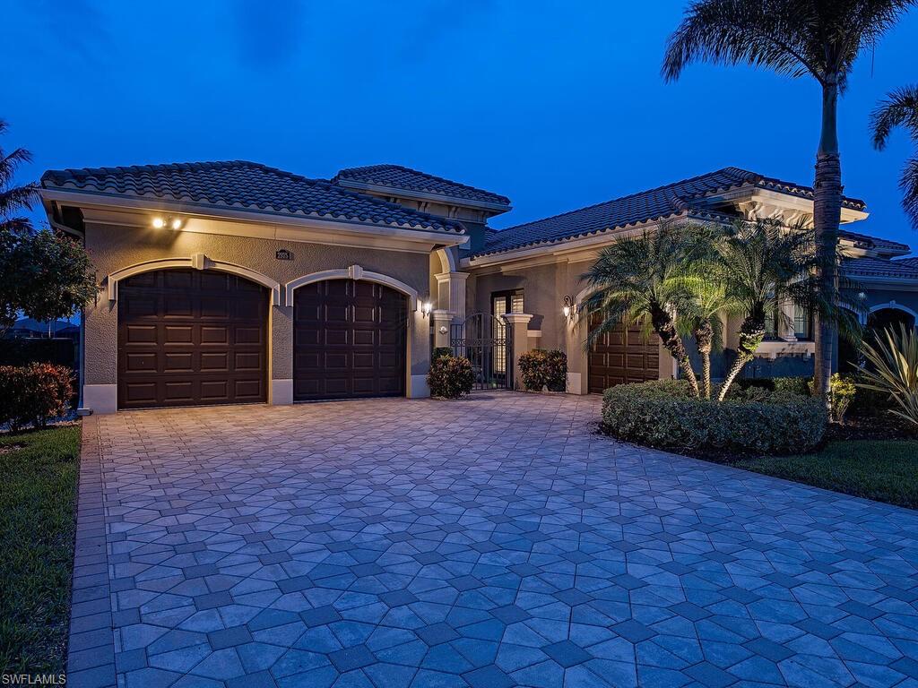 2975 Cinnamon Bay CIR, NAPLES FL 34119