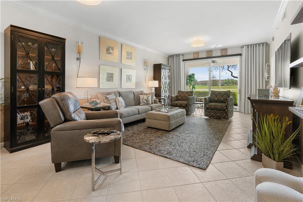 2690 Cypress Trace CIR # 3214, NAPLES FL 34119