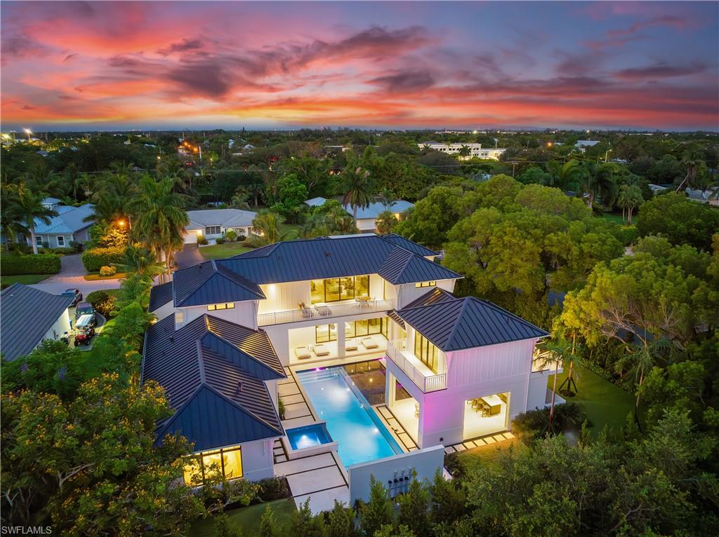 1405 Mandarin RD, NAPLES FL 34102