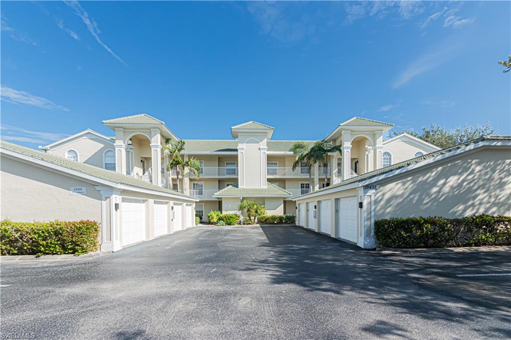 15435 Cedarwood LN # 304, NAPLES FL 34110