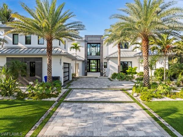 2201 Shad CT, NAPLES FL 34102