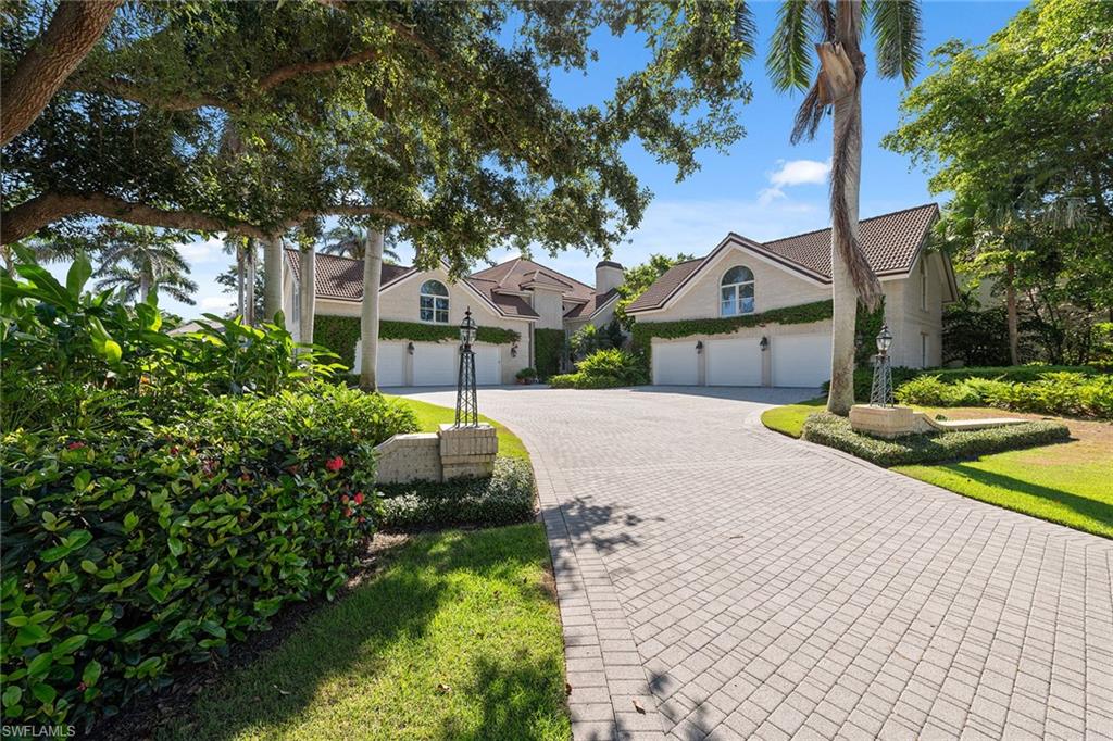 356 Colony DR, NAPLES FL 34108