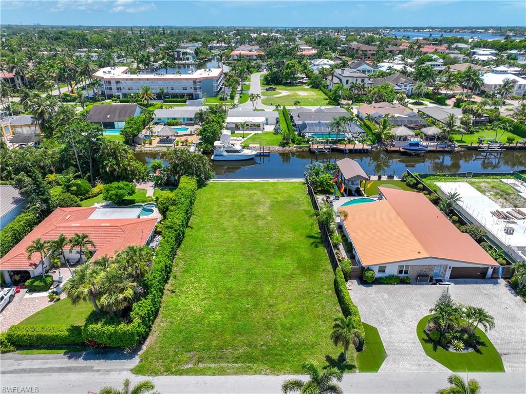 1598 Curlew AVE, NAPLES FL 34102