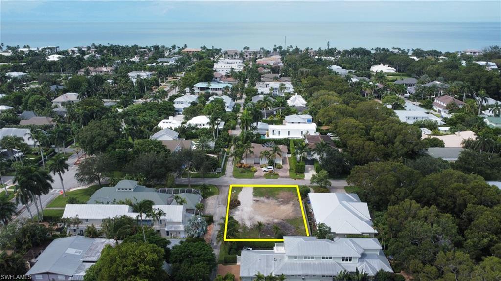 76 4th ST N, NAPLES FL 34102
