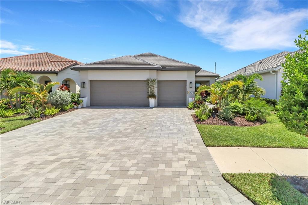 4076 Pegasus WAY, NAPLES FL 34120