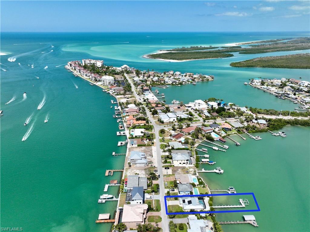 19 Pelican ST E, NAPLES FL 34113