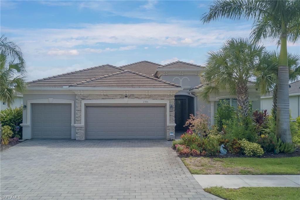 2386 Orchard ST, NAPLES FL 34120