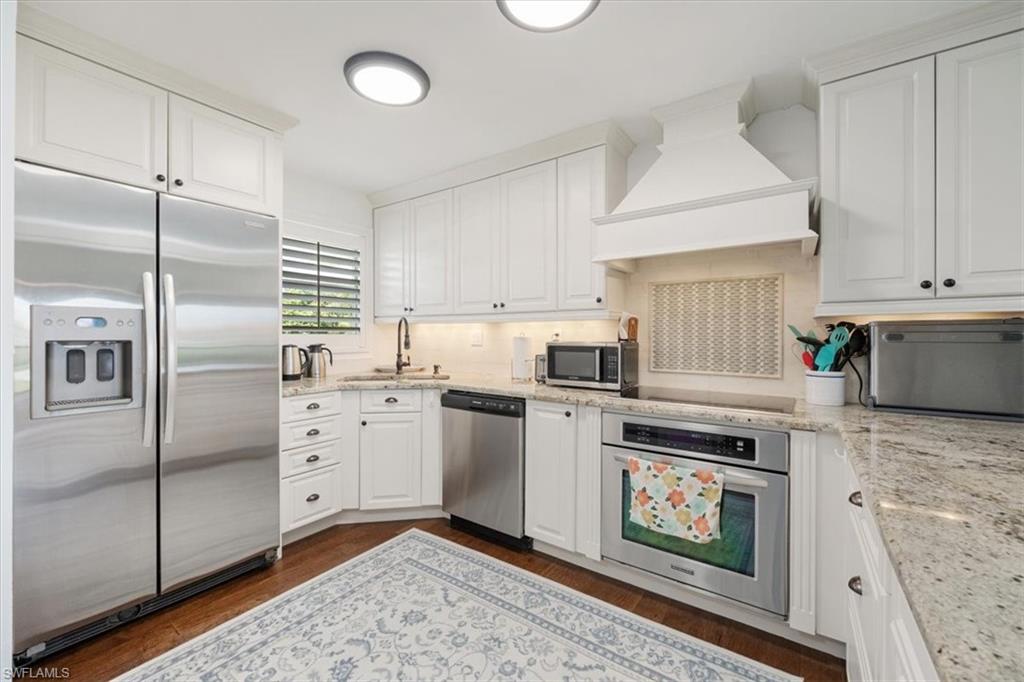 45 High Point CIR S # 203, NAPLES FL 34103