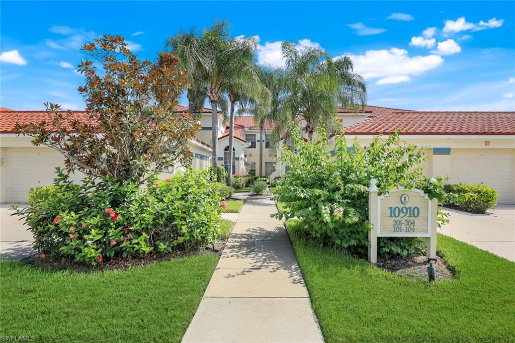 10910 Santa Margherita RD # 101, ESTERO FL 34135