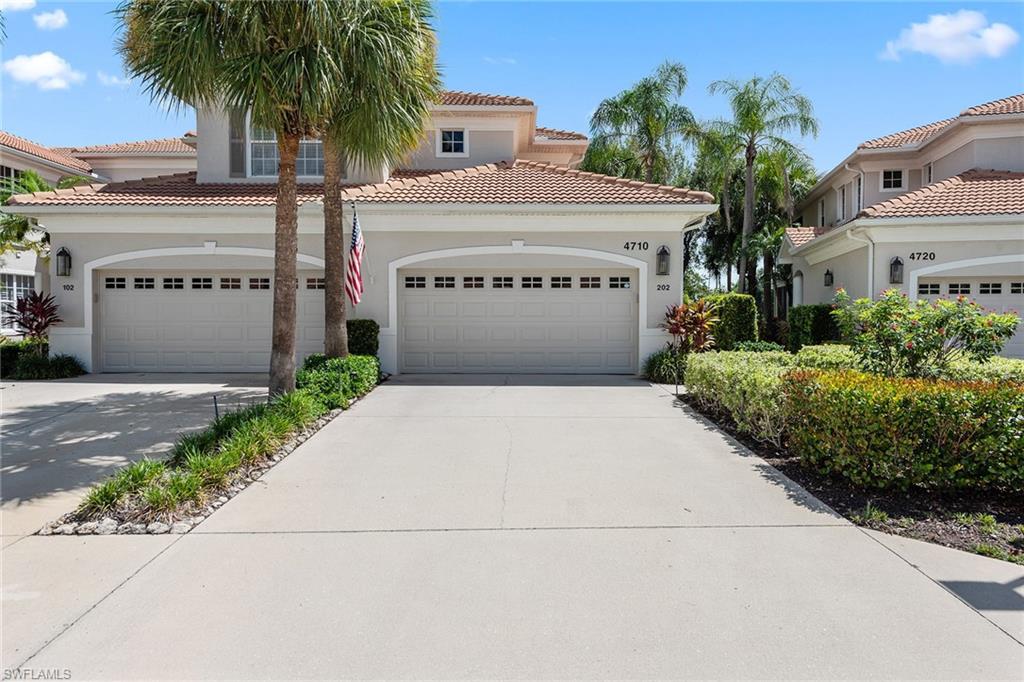 4710 Shinnecock Hills CT # 202, NAPLES FL 34112