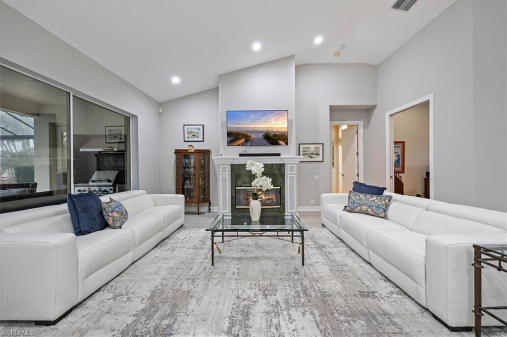 537 Wedgewood WAY, NAPLES FL 34119