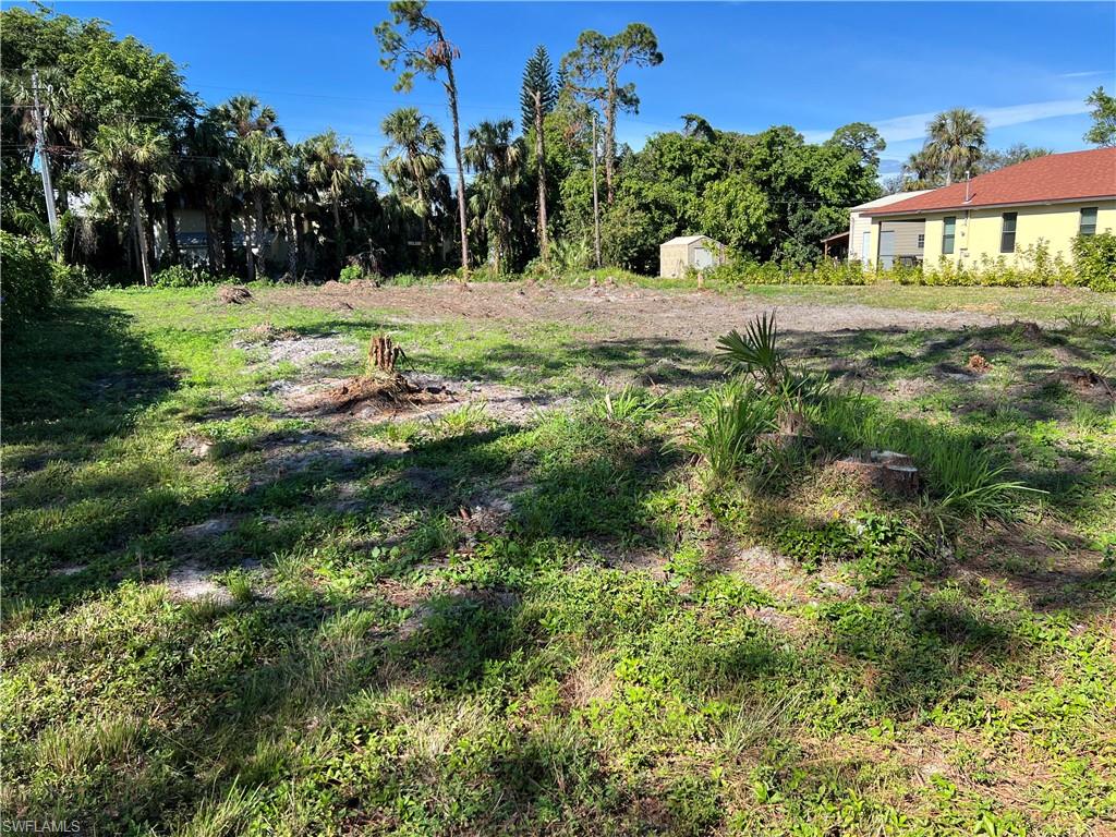 28021 Oak LN, BONITA SPRINGS FL 34135