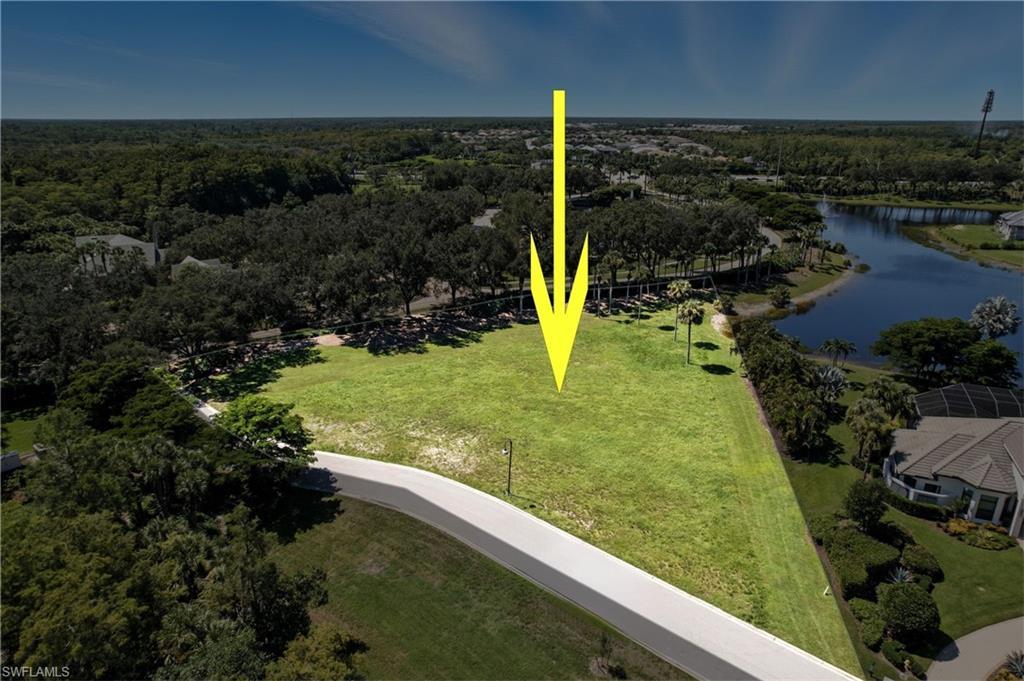 11242 Five Oaks LN, NAPLES FL 34120