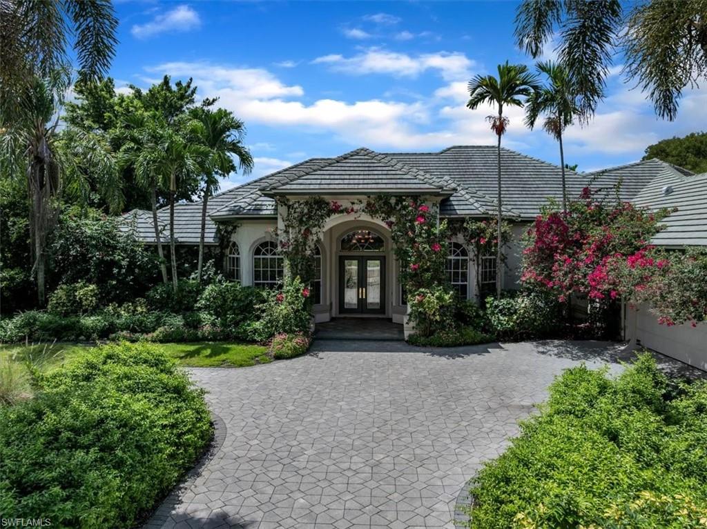 2339 Alexander Palm DR, NAPLES FL 34105
