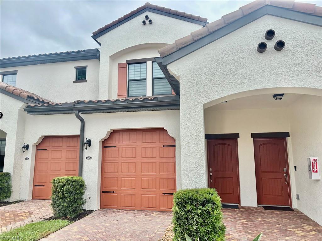 15148 Palmer Lake CIR # 202, NAPLES FL 34109