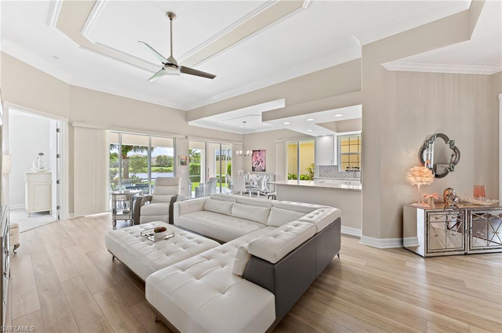7042 Toscana CT, NAPLES FL 34114