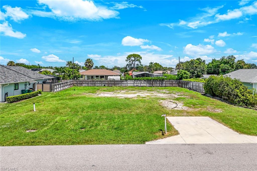 741 95th AVE N, NAPLES FL 34108