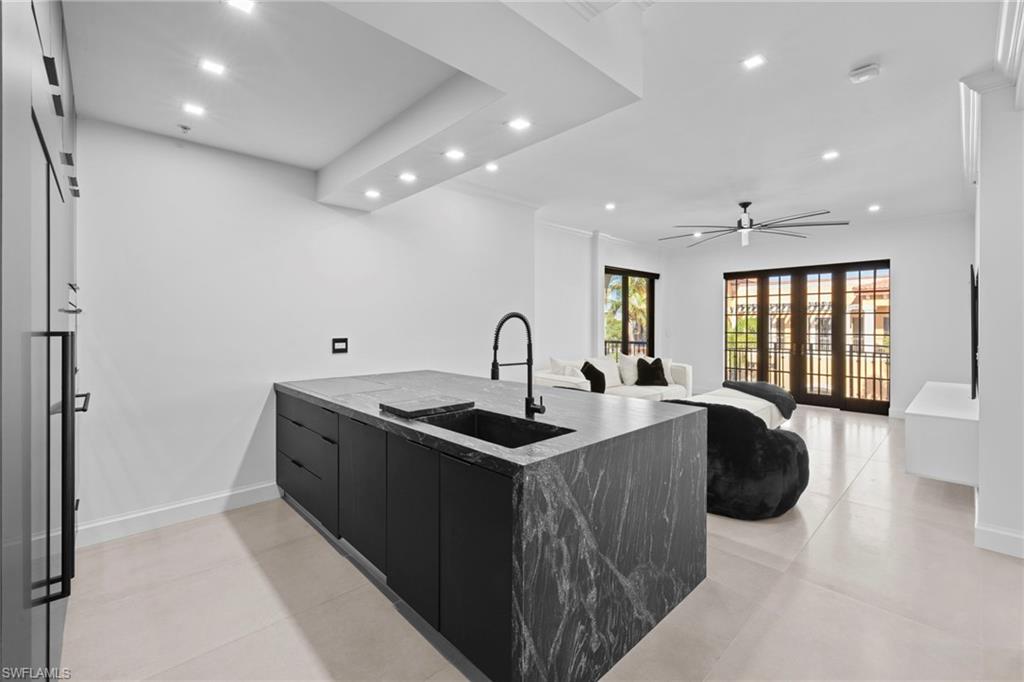 23191 Fashion Dr DR # 8106, ESTERO FL 33928