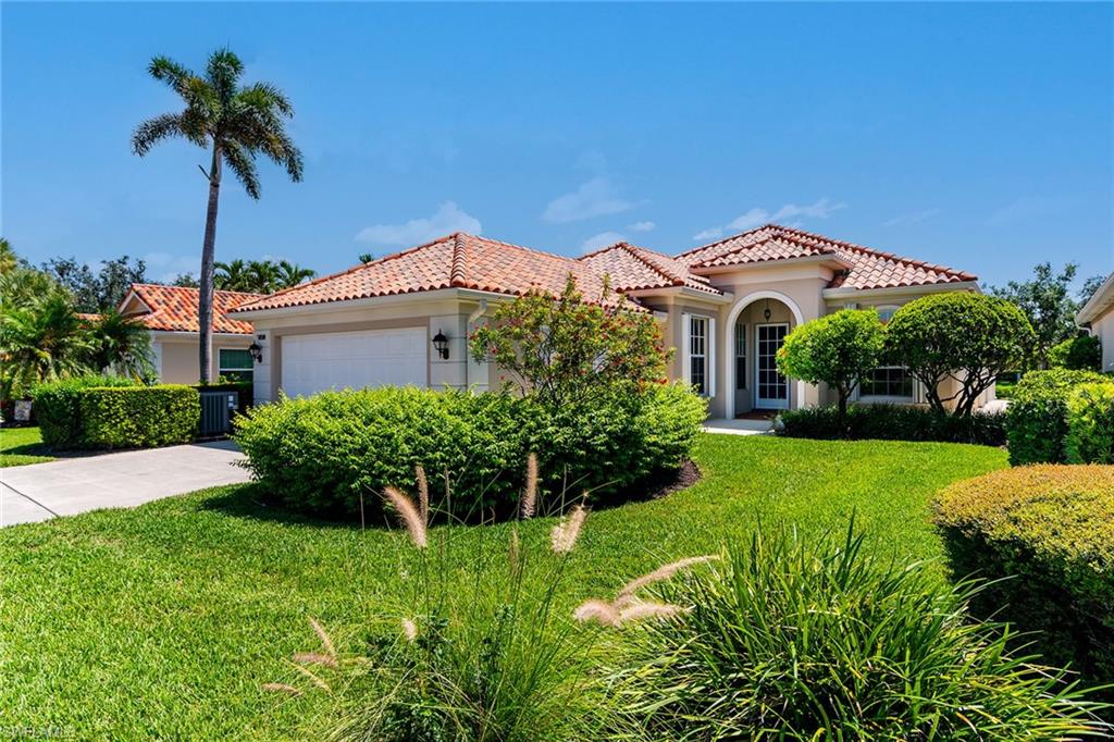 3850 Huelva CT, NAPLES FL 34109