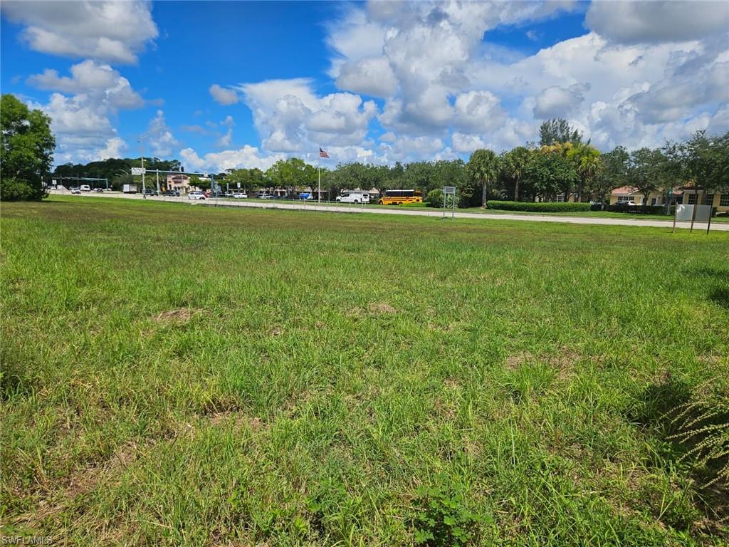 5436 Golden Gate PKWY, NAPLES FL 34116