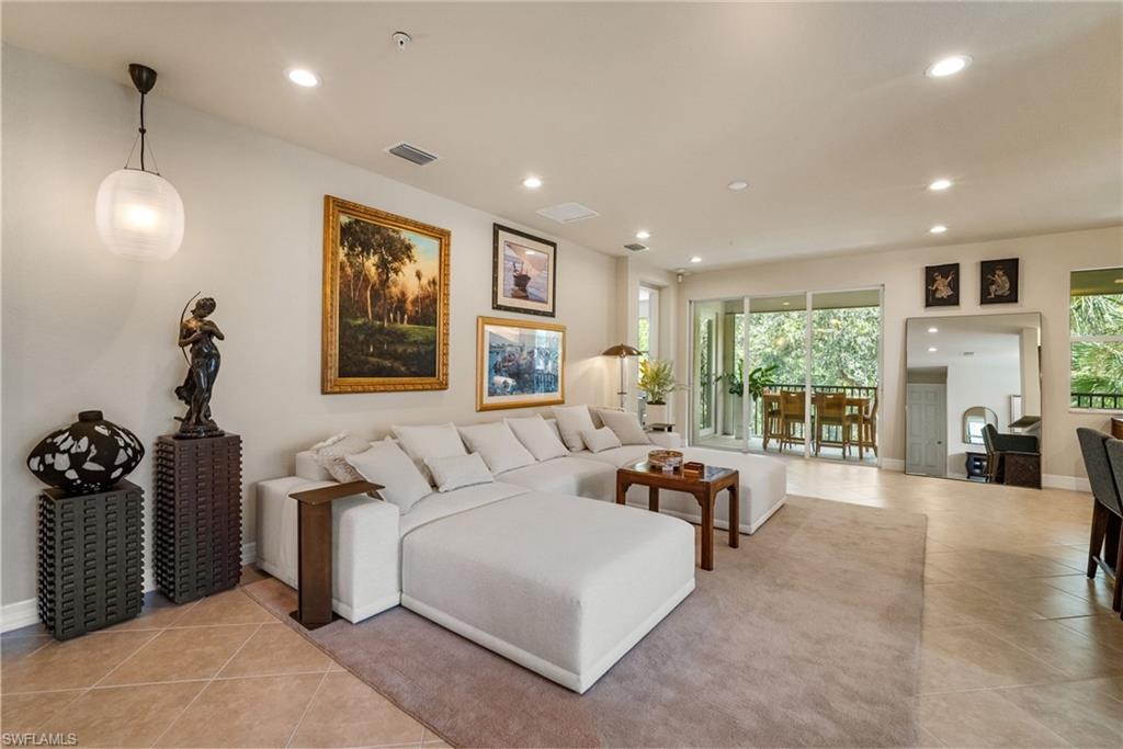 6510 Monterey PT # 204, NAPLES FL 34105