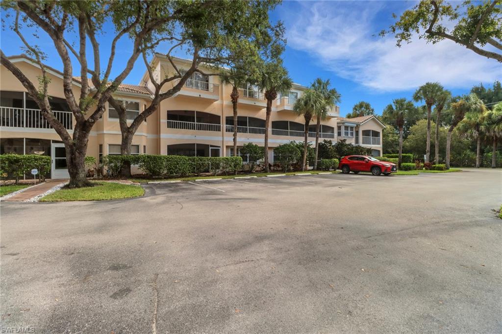 1096 Woodshire LN # C202, NAPLES FL 34105