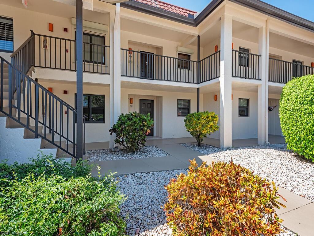 4955 Pepper CIR # B102, NAPLES FL 34113