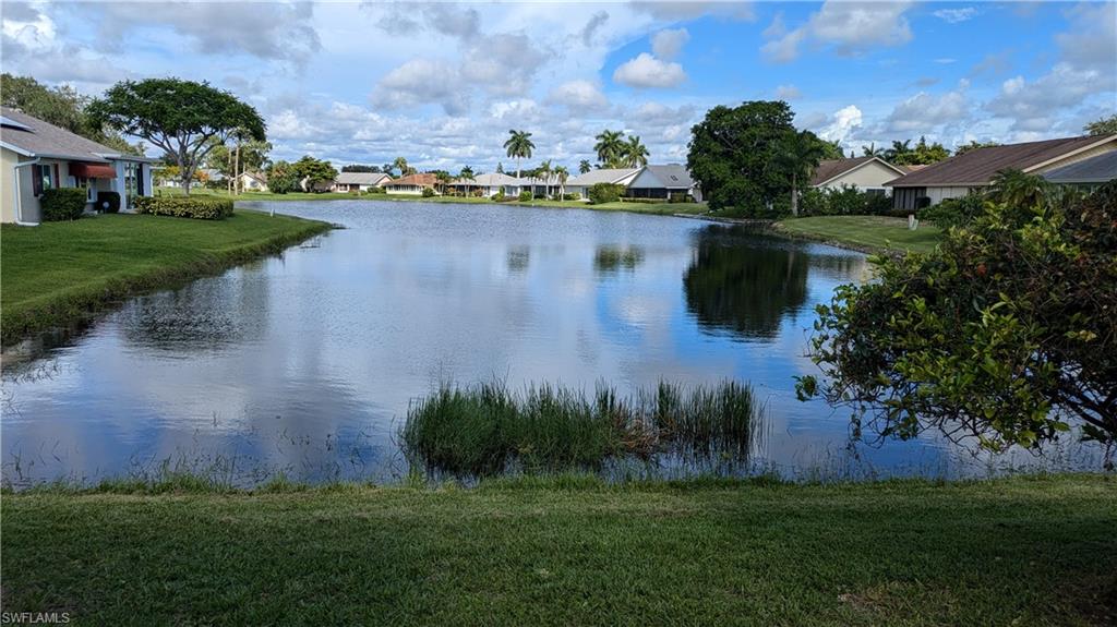 104 Fleur De Lis LN, NAPLES FL 34112