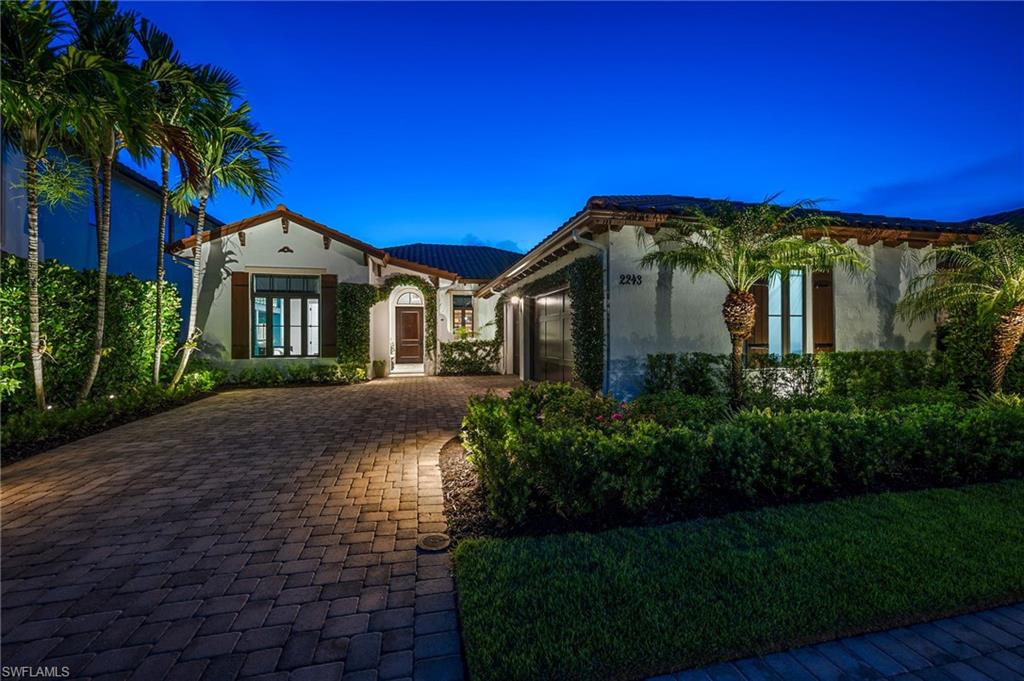2243 Residence CIR, NAPLES FL 34105