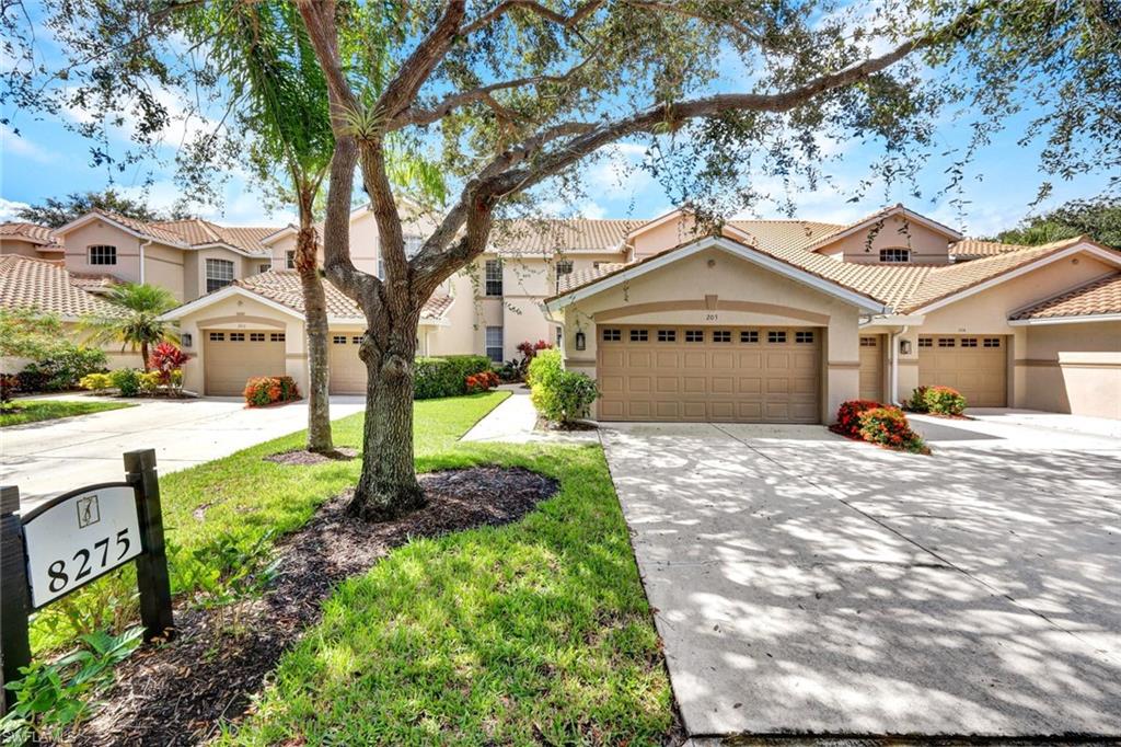 8275 Danbury BLVD # 203, NAPLES FL 34120