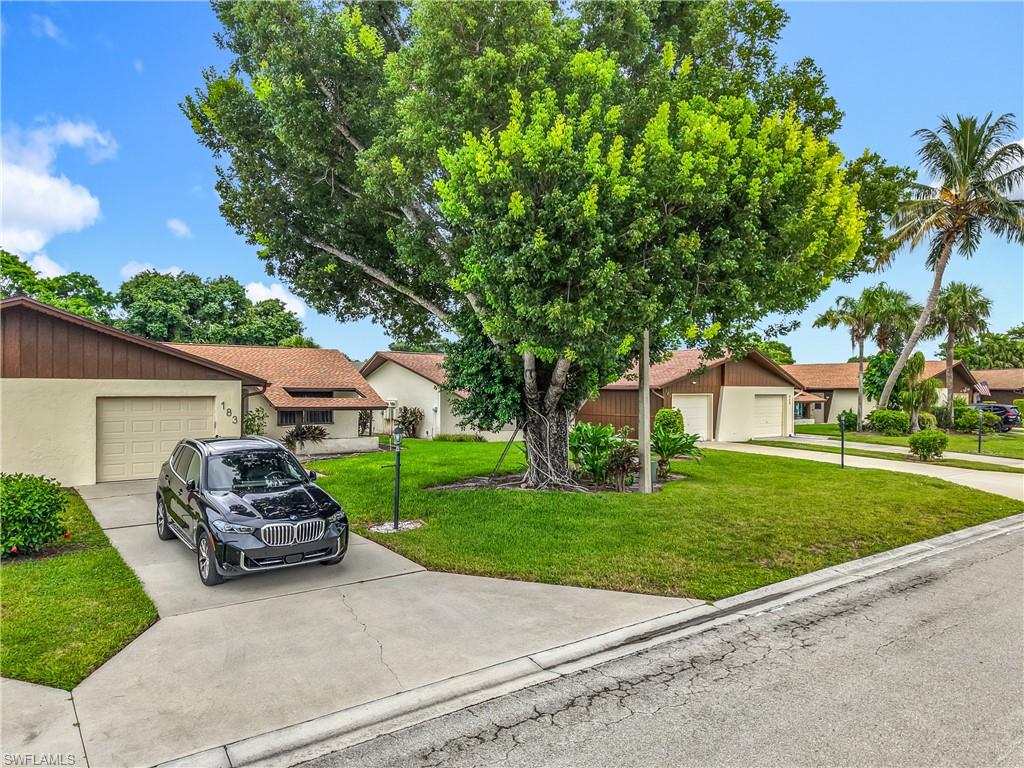 183 Round Key CIR # D4, NAPLES FL 34112
