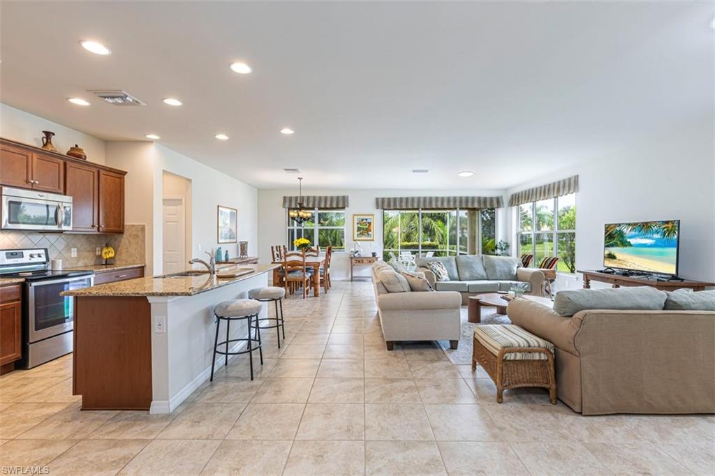 28062 Pisces LN, BONITA SPRINGS FL 34135