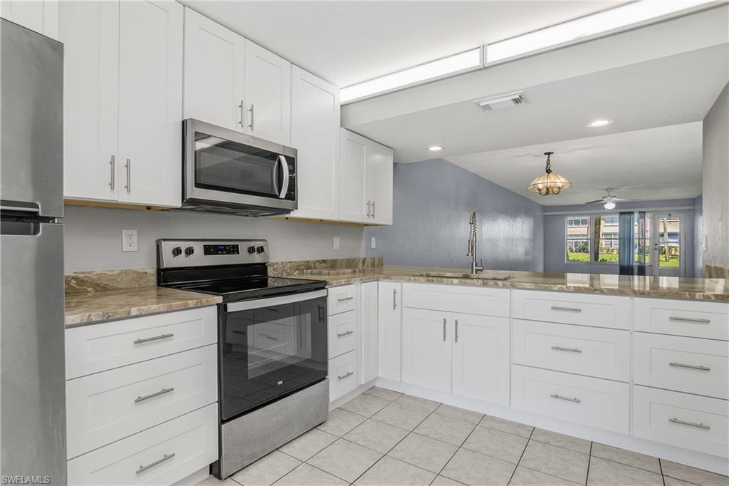 4200 Looking Glass LN # 4207, NAPLES FL 34112