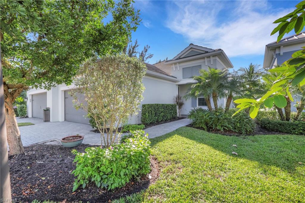 2231 Marquesa CIR, NAPLES FL 34112