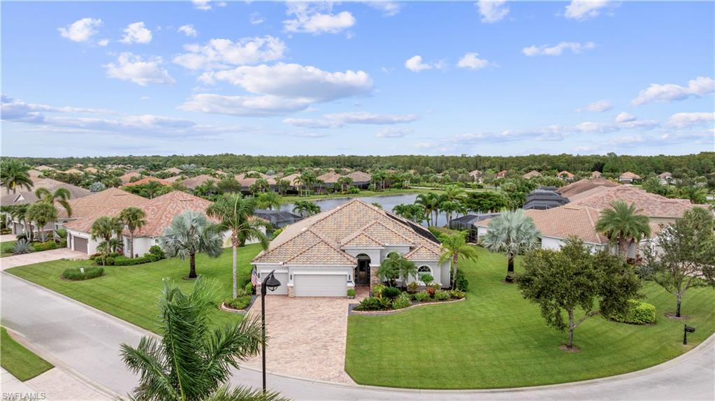 9052 Graphite CIR, NAPLES FL 34120