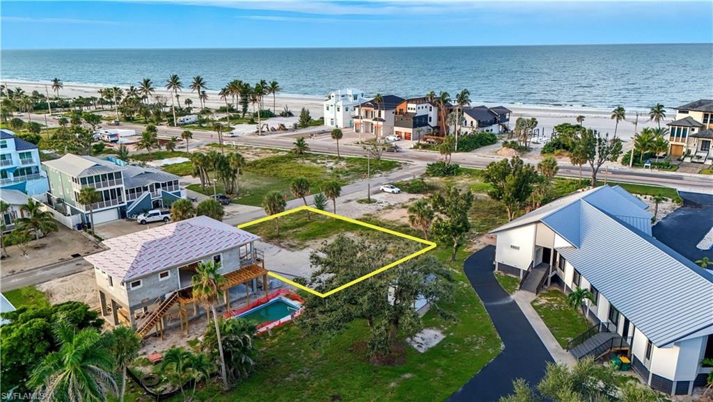 111 Bay Mar DR, FORT MYERS BEACH FL 33931