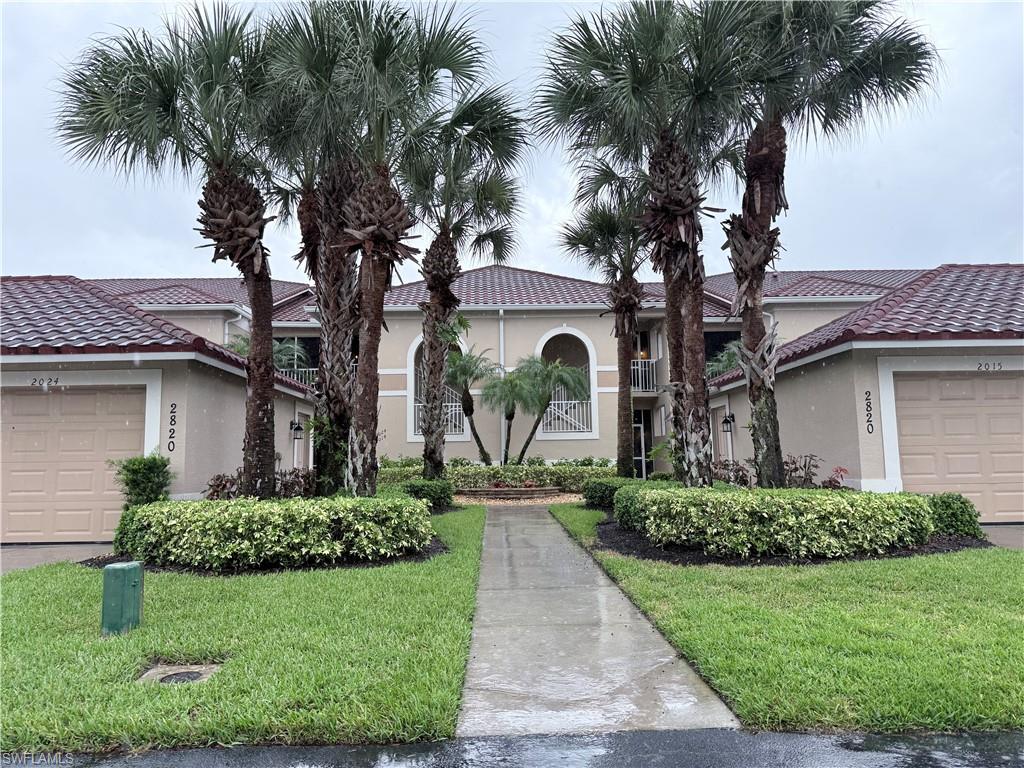 2820 Cypress Trace CIR # 2014, NAPLES FL 34119