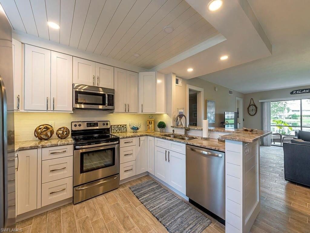 900 Misty Pines CIR # 2C, NAPLES FL 34105