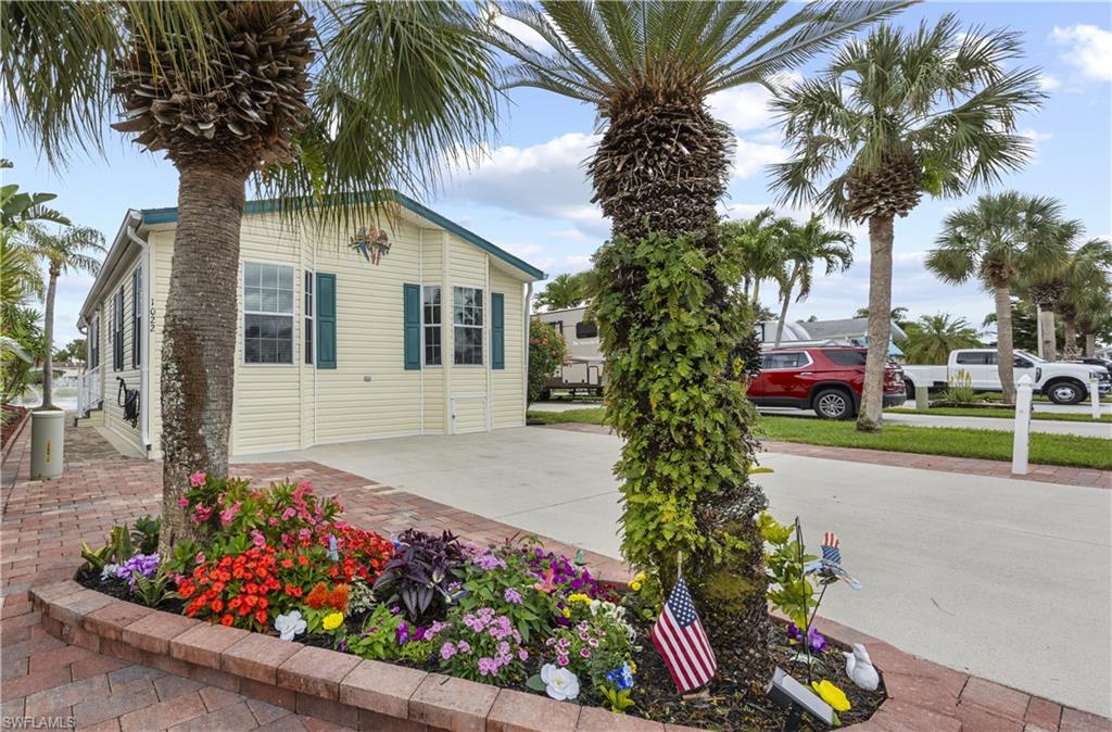 1022 Silver Lakes BLVD, NAPLES FL 34114