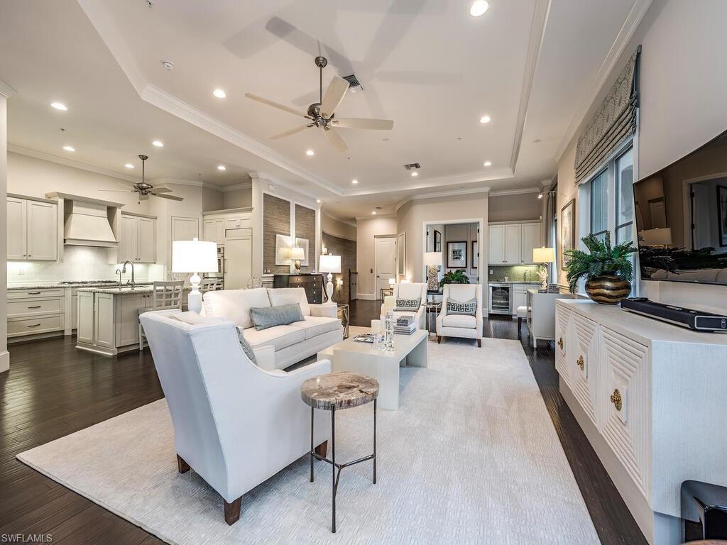 2314 Tradition WAY # 201, NAPLES FL 34105