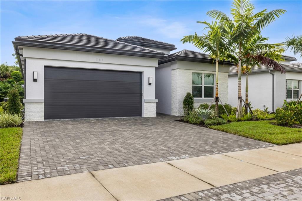 12448 Violet LN, NAPLES FL 34120