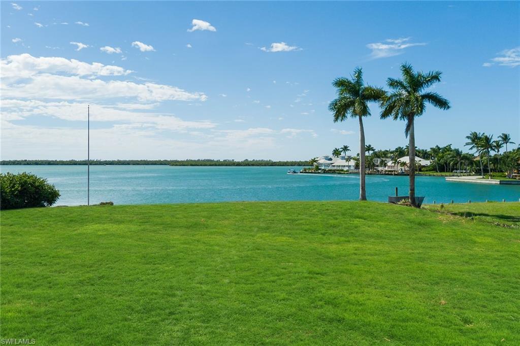 1028 W Inlet DR, MARCO ISLAND FL 34145