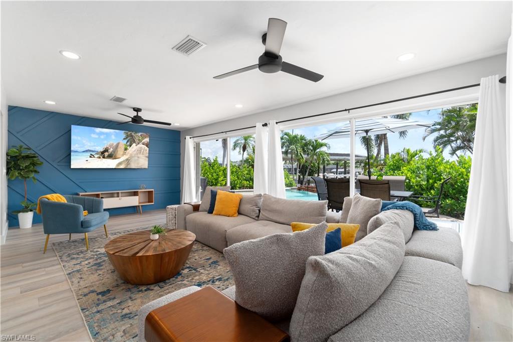 5161 Williams DR, FORT MYERS BEACH FL 33931