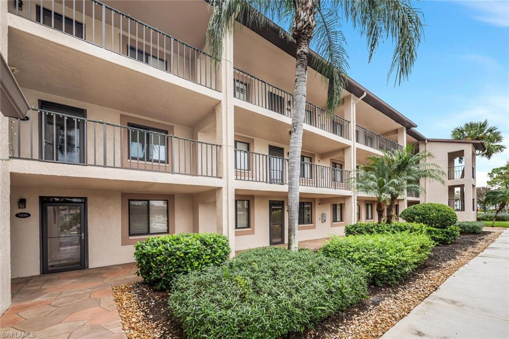7300 Saint Ives WAY # 5208, NAPLES FL 34104