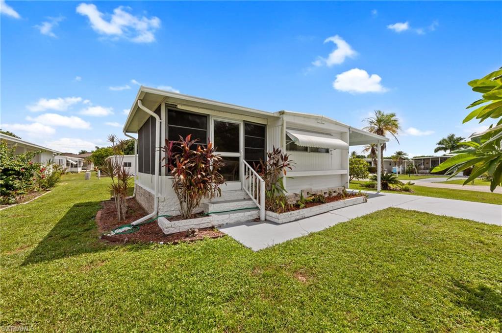 16 San Remo CIR, NAPLES FL 34112