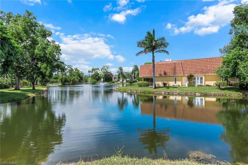 1890 Bald Eagle Dr. #B DR # 400B, NAPLES FL 34105